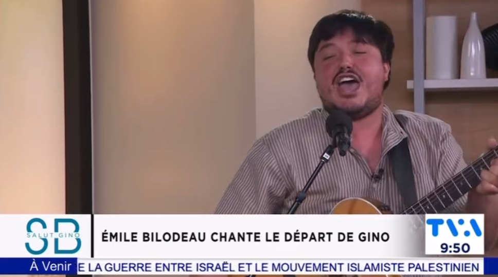 Émile Bilodeau offre une chanson à Gino Chouinard pour son départ de Salut Bonjour