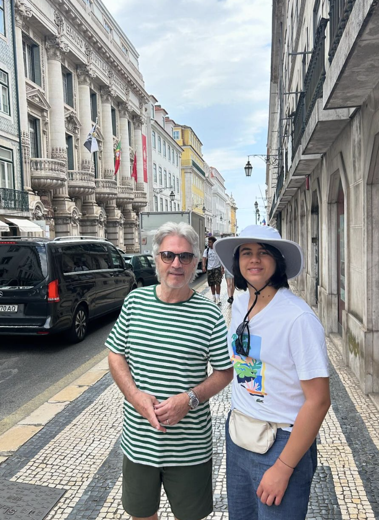 Claude Meunier et Virginie Coossa partagent de superbes photos en voyage hors du Québec