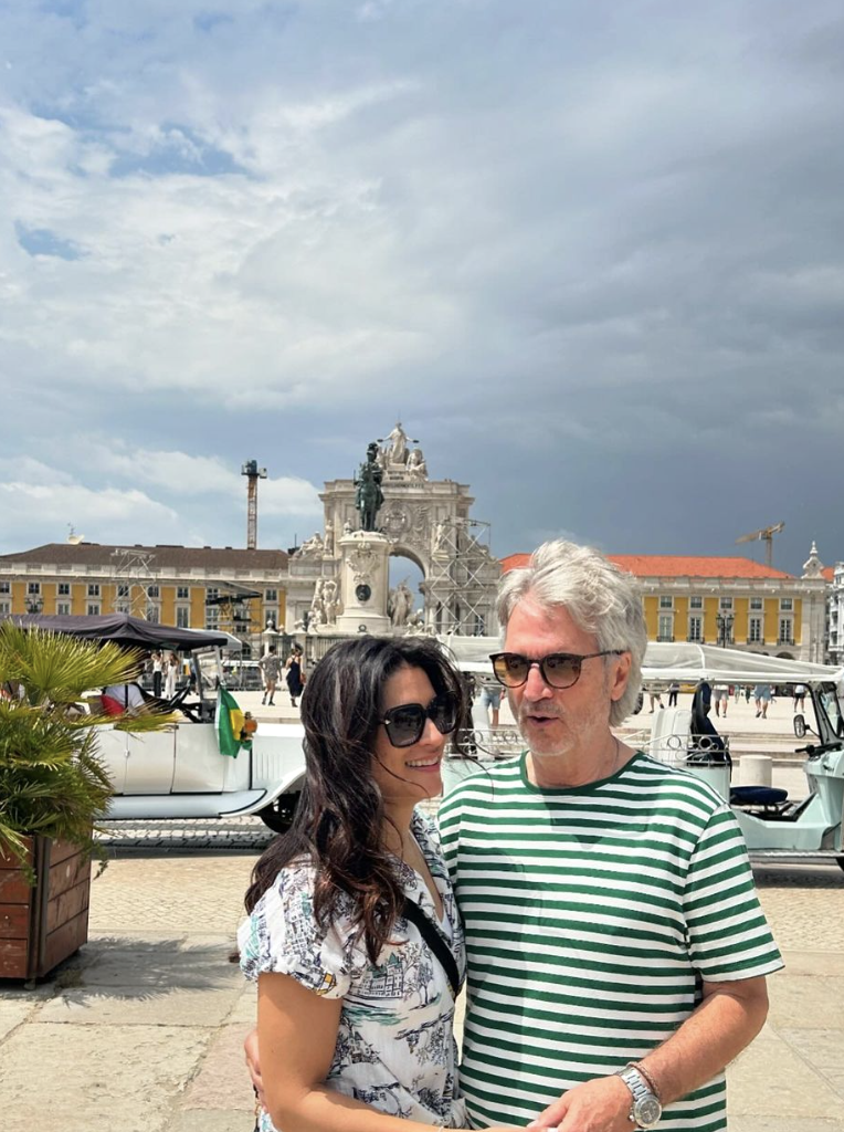 Claude Meunier et Virginie Coossa partagent de superbes photos en voyage hors du Québec