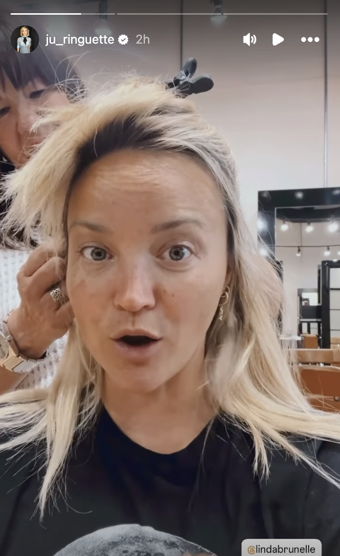 Julie Ringuette passe chez le coiffeur et s'offre une toute nouvelle tête