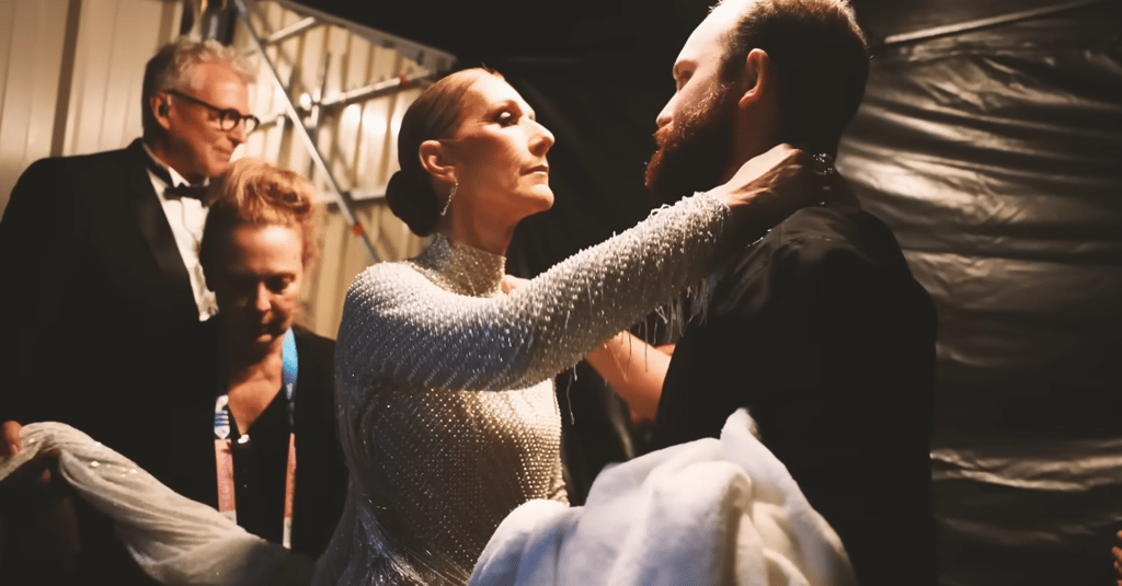 Céline Dion partage des images des coulisses à Paris avec un René-Charles très ému