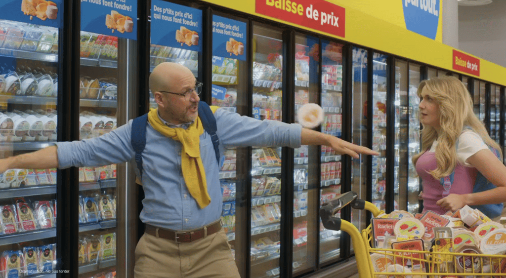 Martin Matte et Rosalie Vaillancourt parodient une série populaire dans la nouvelle pub de Maxi