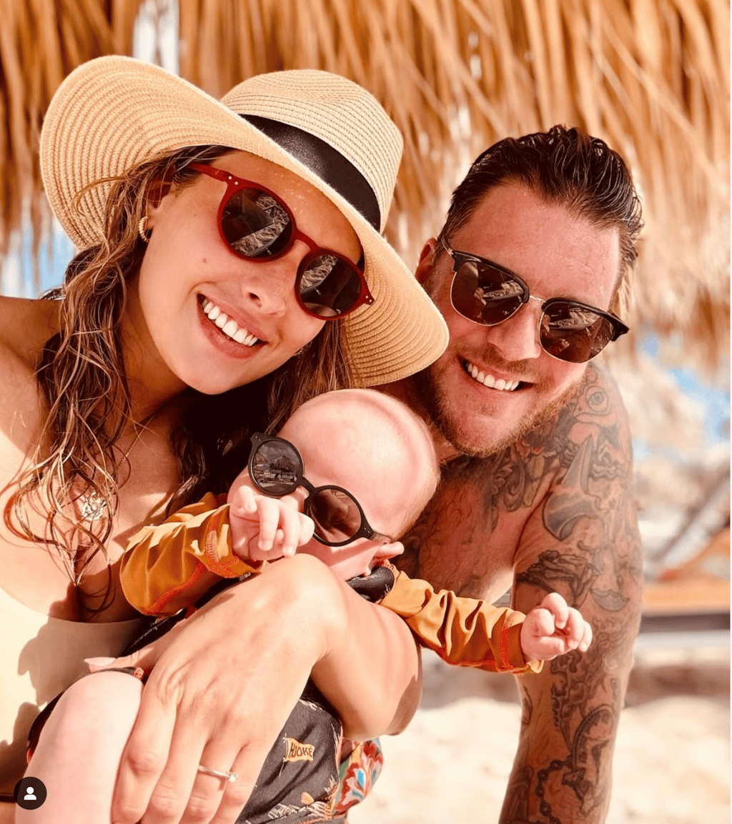 10 photos d'Alexandra De Simon, la courtière immobilière et mère des enfants de Mathieu Baron