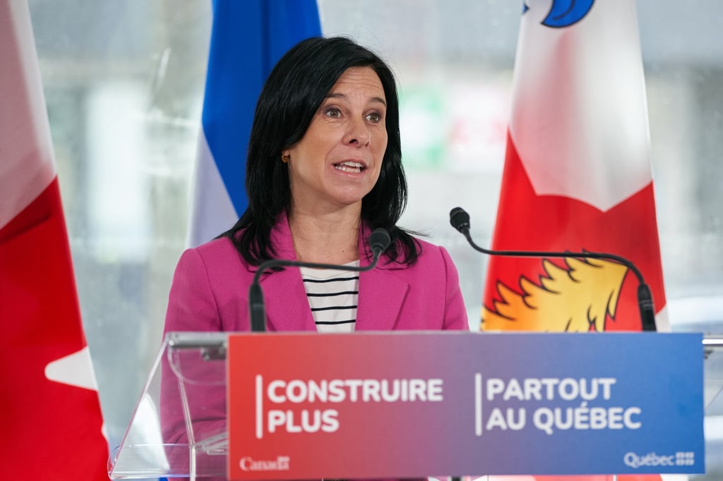 Luc Poirier s'en prend à Valérie Plante suite à la controverse des terrasses fermées