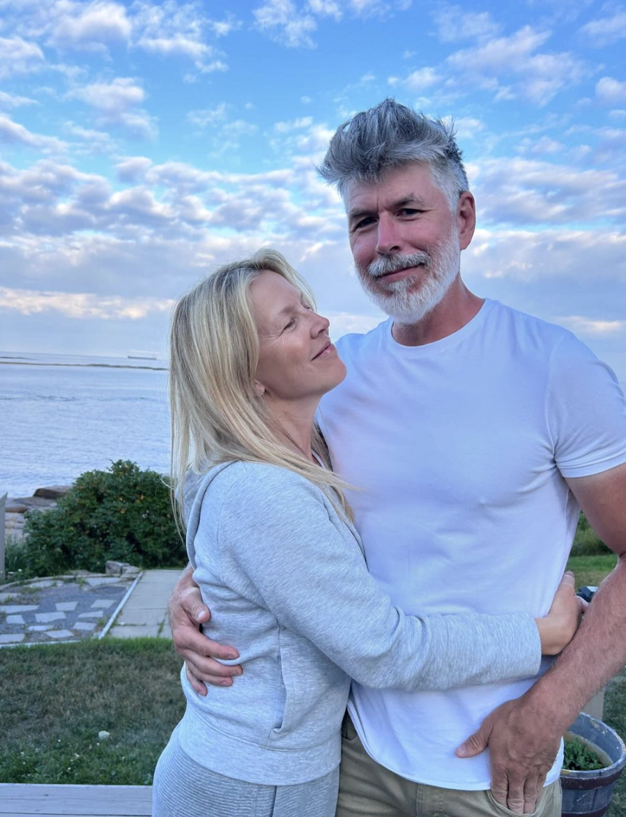 Julie Bélanger partage une rare photo en famille et elle ressemble tellement à sa maman