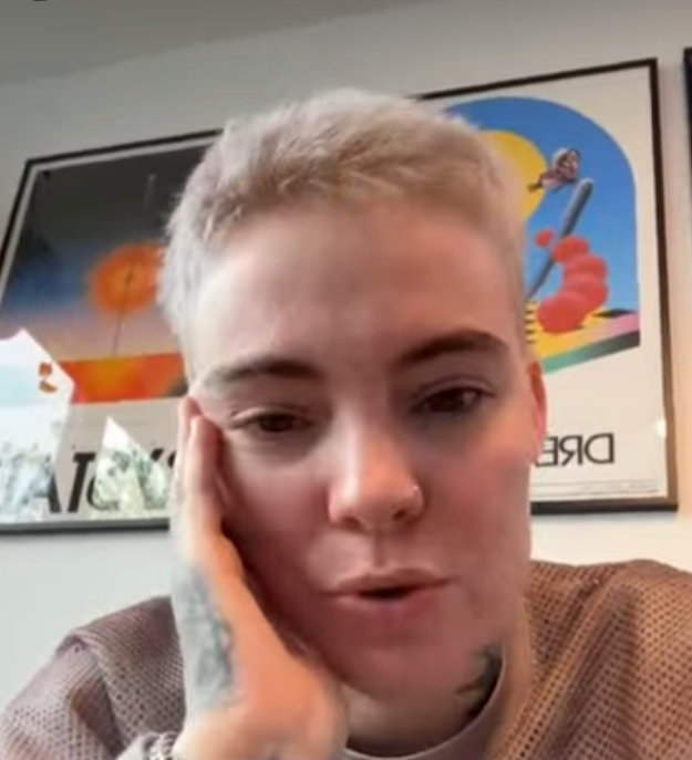 Roxane Bruneau lance un cri de coeur contre les adultes qui harcèlent les ados sur le web
