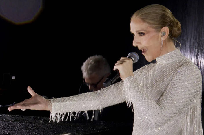 Céline Dion préparerait un mois de concerts et deux nouveaux albums