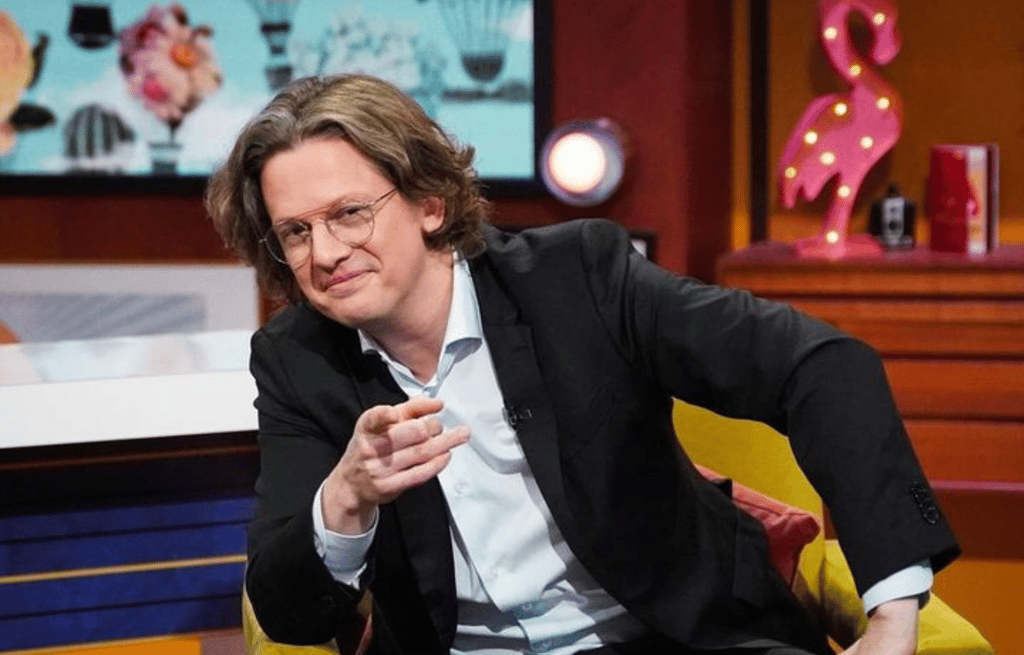 «Un coup de 2X4 dans face!» Pierre-Yves McSween donne de surprenants détails sur son départ du 98,5 FM