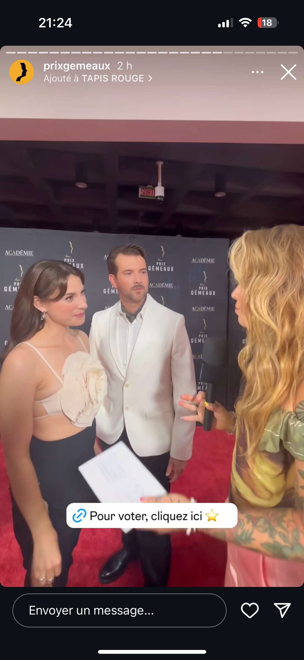 La robe audacieuse de Mélissa Désormeaux-Poulin vole la vedette sur le tapis rouge des Gémeaux