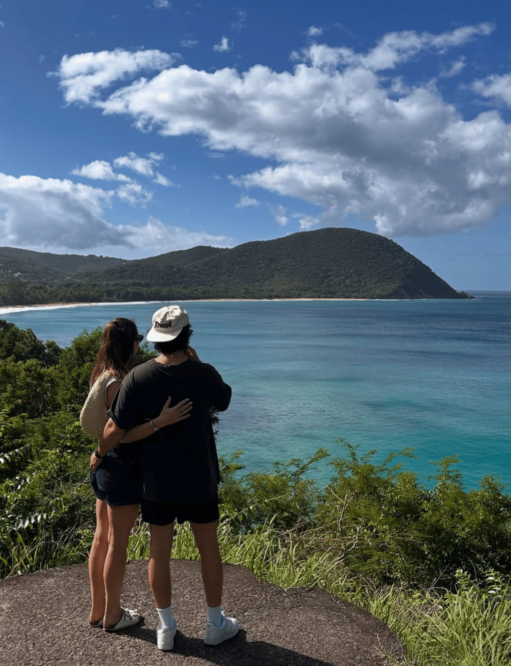 Marina Bastarache publie de nouvelles photos de son voyage de rêve avec Lou-Pascal Tremblay 