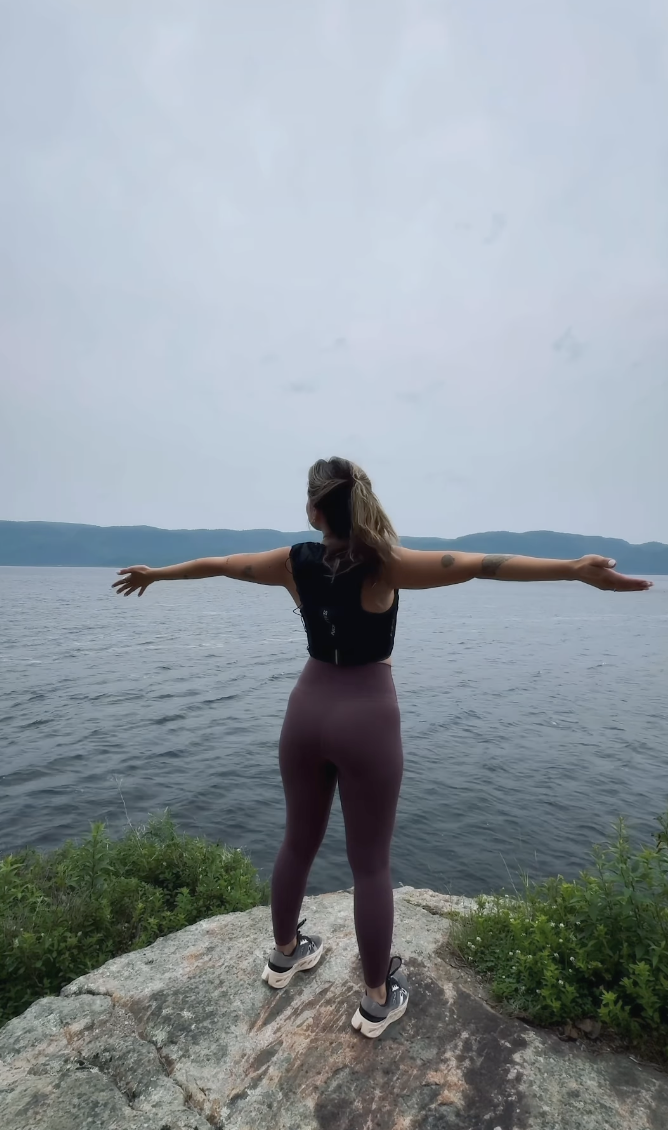 Géraldine Lamarche de Salut Bonjour fait tourner les têtes pendant ses vacances au Québec