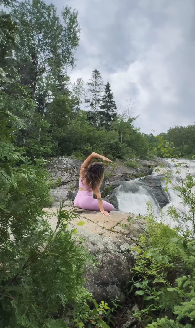 Géraldine Lamarche de Salut Bonjour fait tourner les têtes pendant ses vacances au Québec