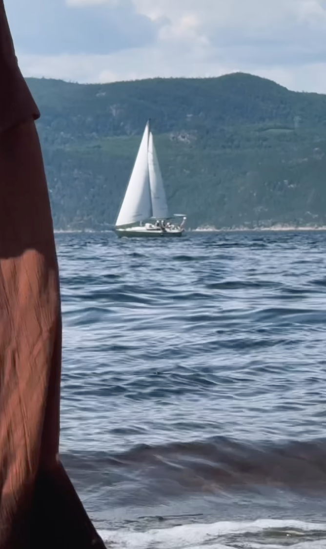 Géraldine Lamarche de Salut Bonjour fait tourner les têtes pendant ses vacances au Québec