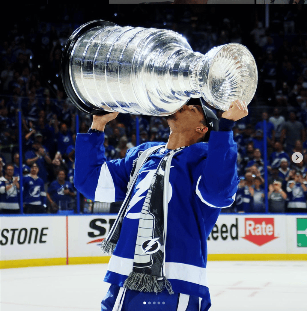 10 photos de Mathieu Joseph, le hockeyeur québécois qui fréquenterait déjà Maude d'Occupation Double