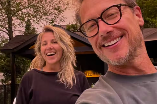 10 photos de Stéphane Rousseau avec son amoureuse et son fils