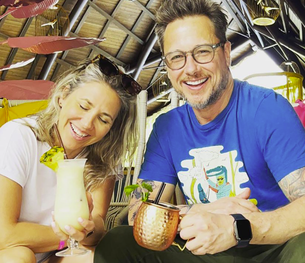 10 photos de Stéphane Rousseau avec son amoureuse et son fils