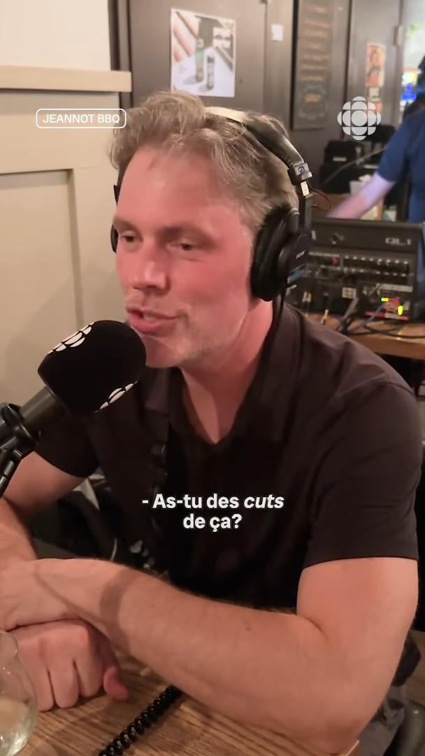 «Je suis en train de mourir!» Jean-François Breau vit un immense malaise en direct à la radio