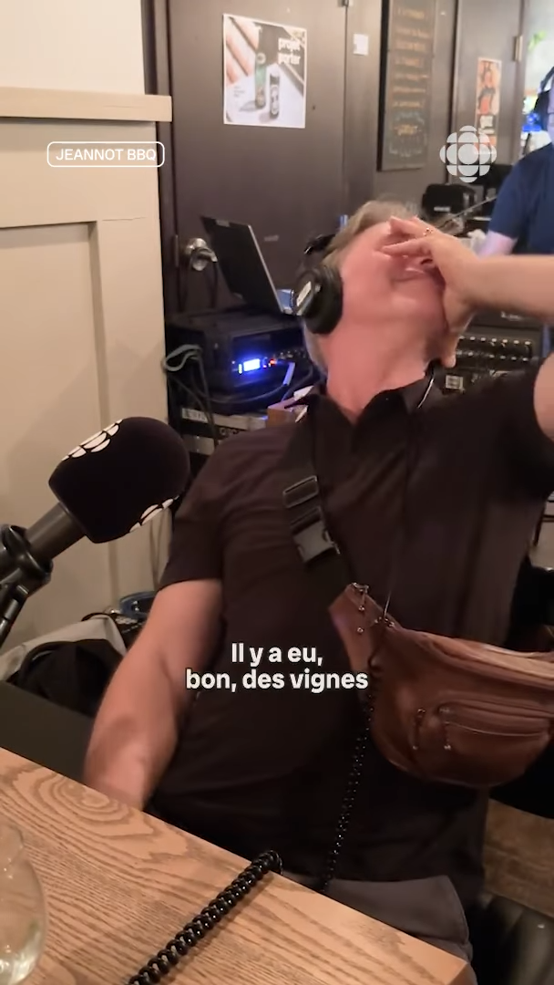 «Je suis en train de mourir!» Jean-François Breau vit un immense malaise en direct à la radio