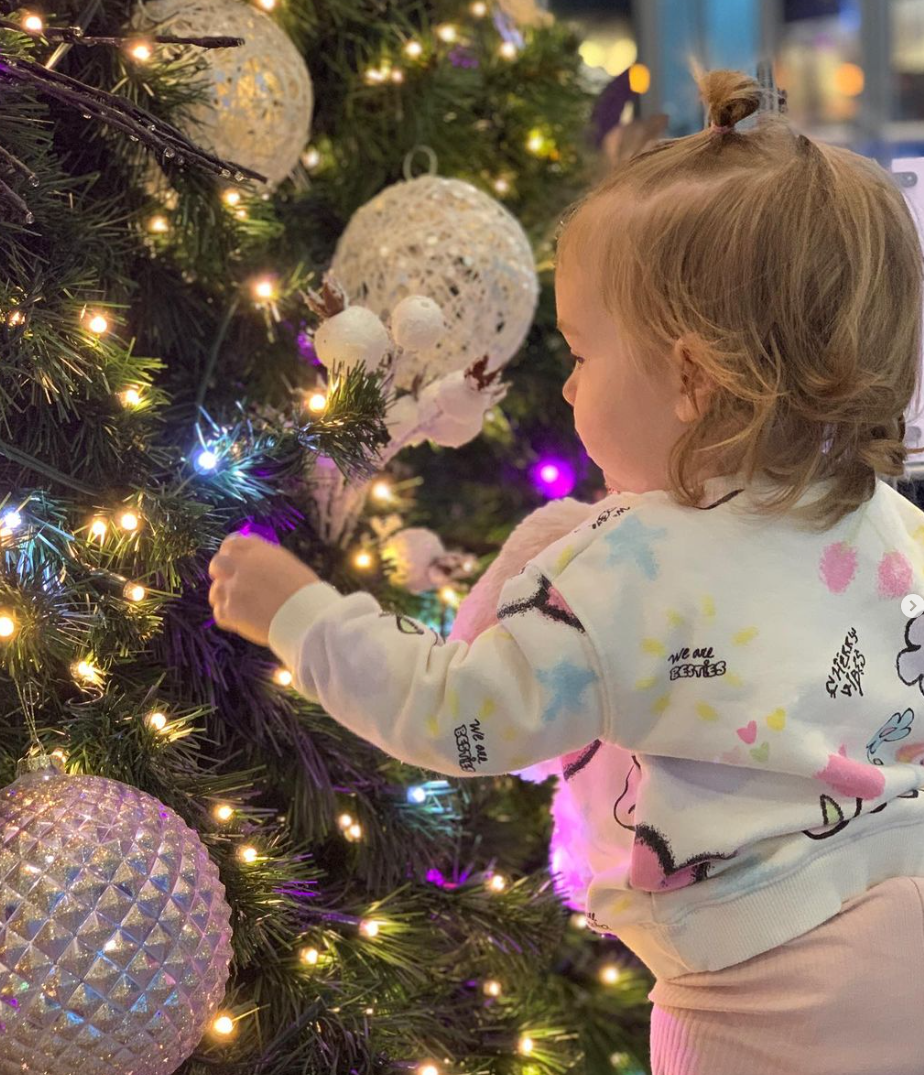 Maripier Morin a accouché de son deuxième enfant et elle partage une 1re photo avec lui