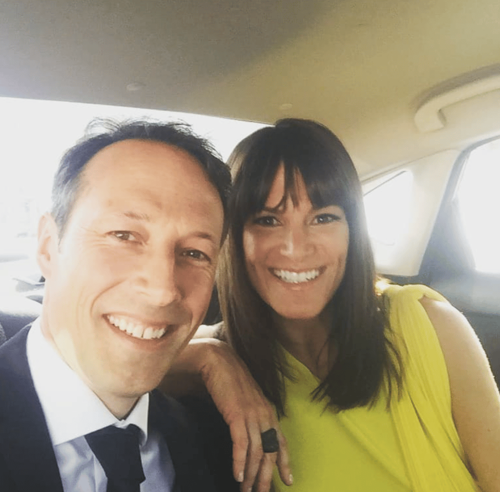 Voici qui est l’amoureux de Julie Marcoux qui deviendra la cheffe d’antenne de TVA