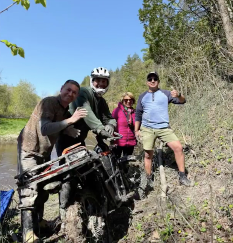 Mathieu Roy de Salut Bonjour échappe au pire lors d’une escapade en pleine nature