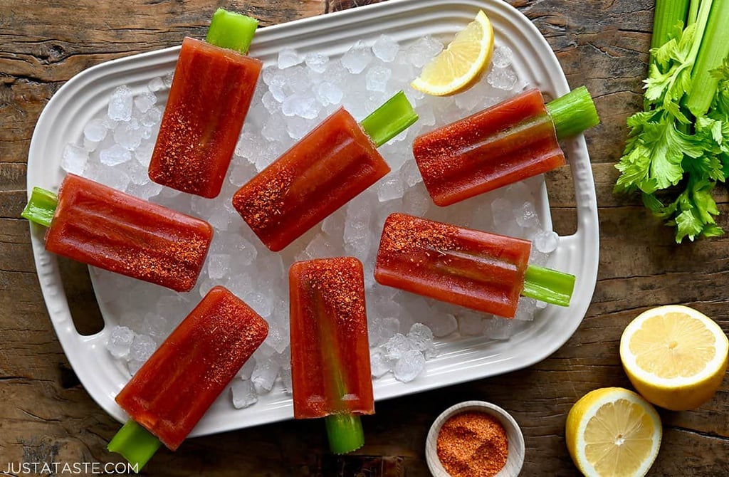 Gâterie glacée pour adultes: les popsicles au Bloody Mary