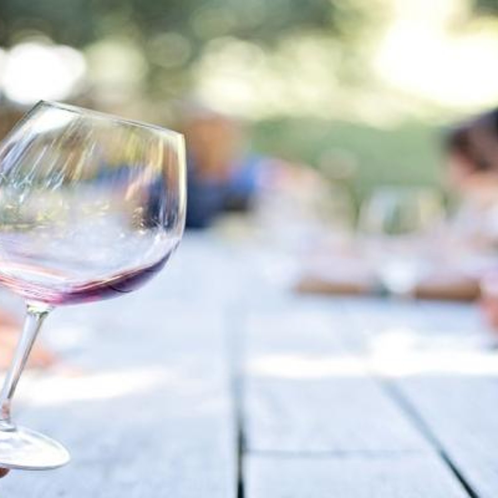 Voici pourquoi vous devez boire un verre de vin par jour !