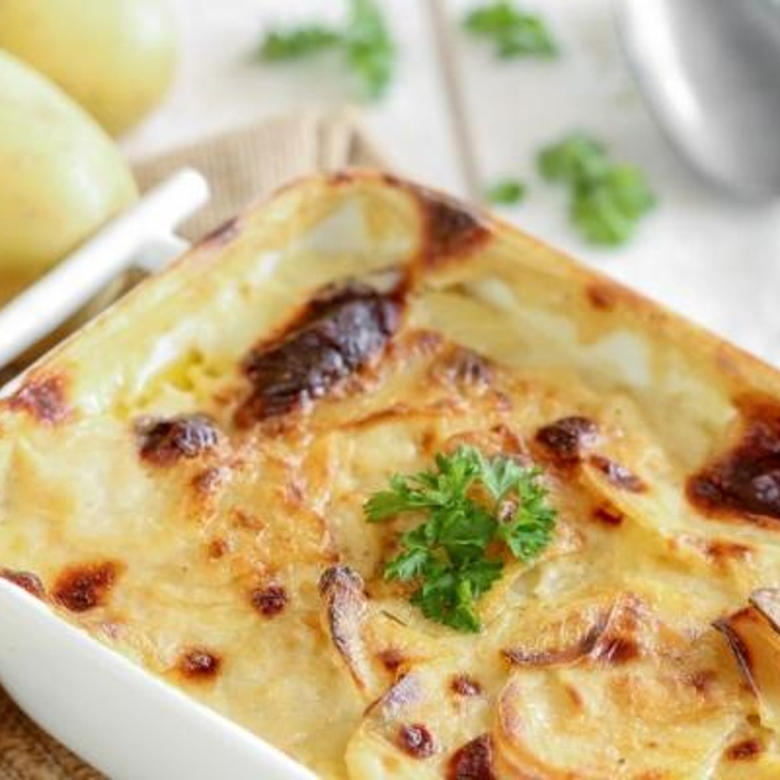 Gratin de pommes de terre et oignons..Miam 