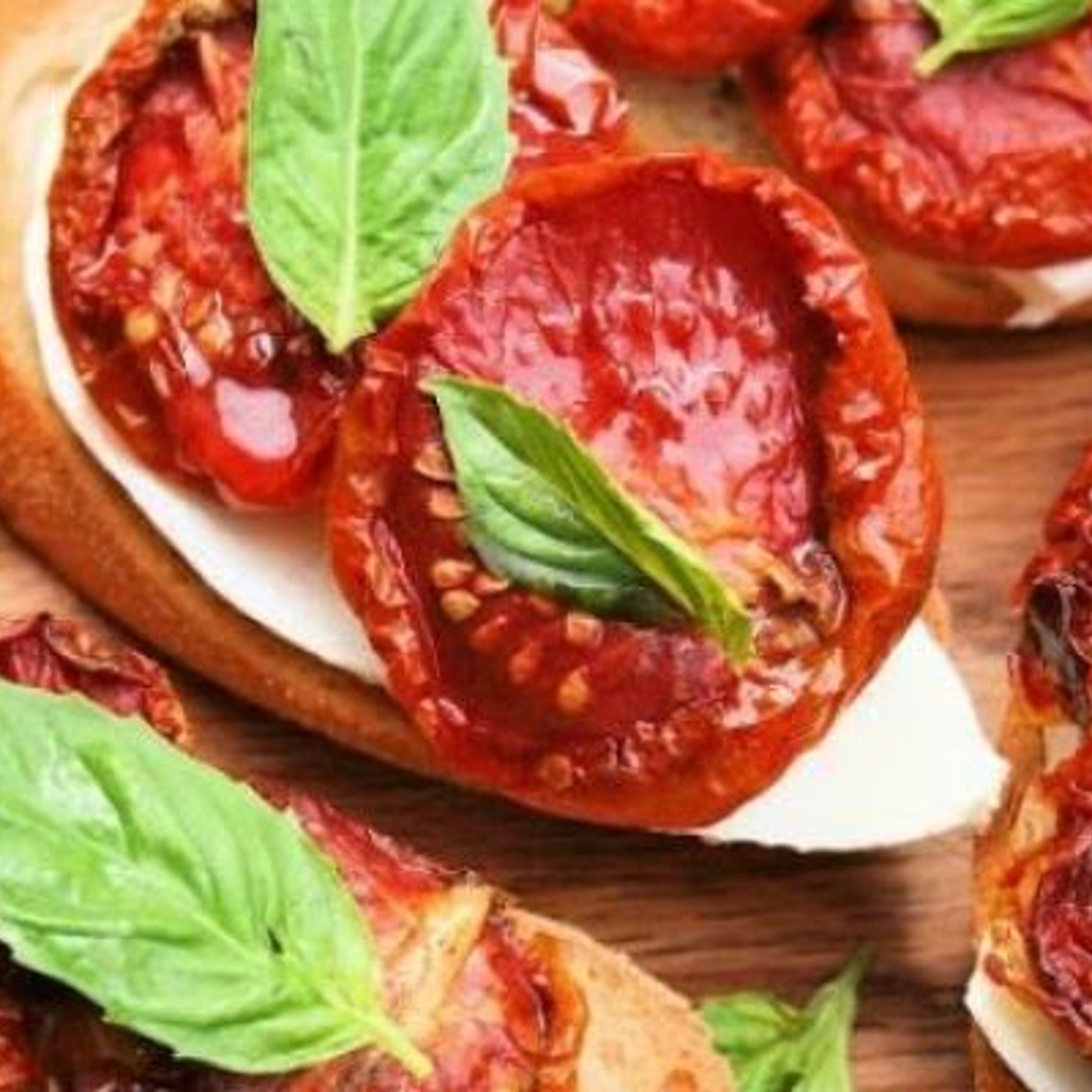 Bruschetta aux tomates séchées