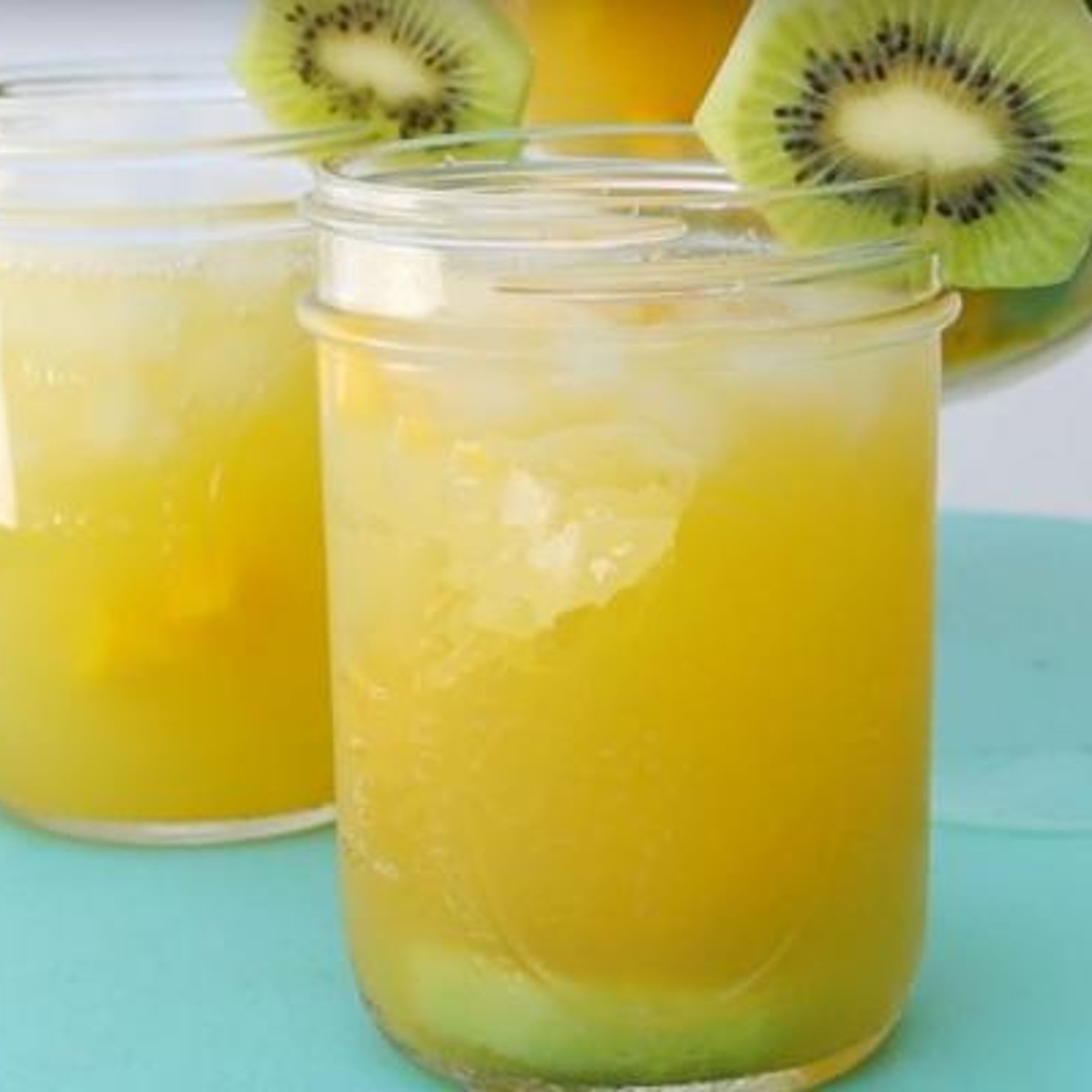 Mangue, kiwi et ananas...Une Sangria pas comme les autres!