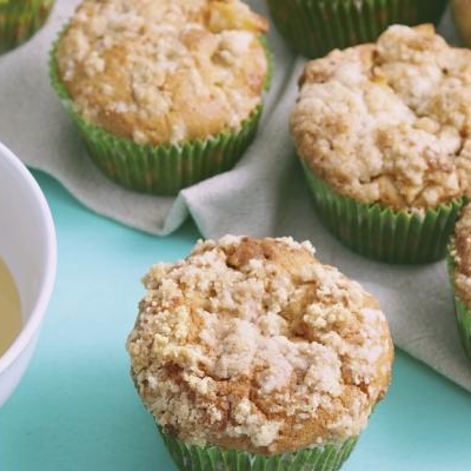 Muffins aux pommes et au yogourt...Garniture au beurre et cassonade