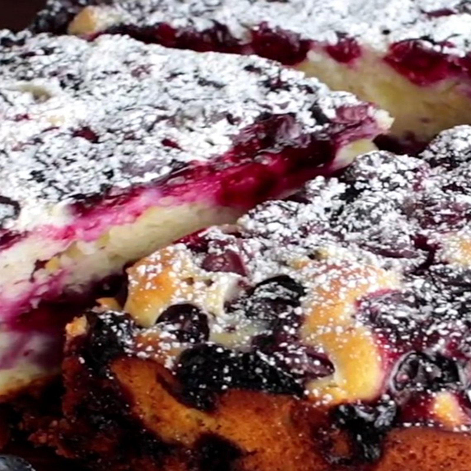 Spongieux gâteau aux bleuets qui vous séduira à la première bouchée