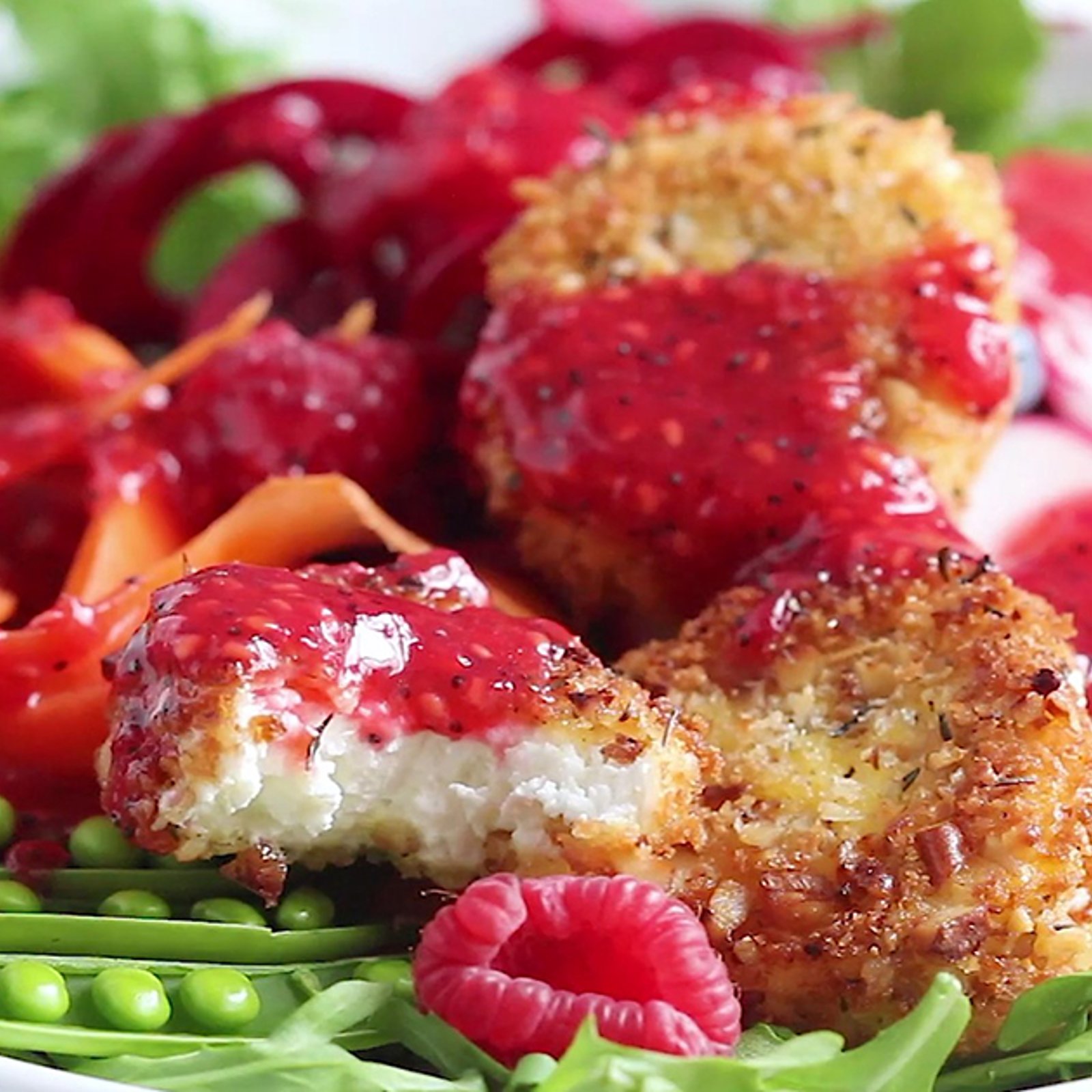 Oubliez les traditionnels carrés de fondu Parmesan! Ces croquettes de fromage vous jetteront à la renverse...