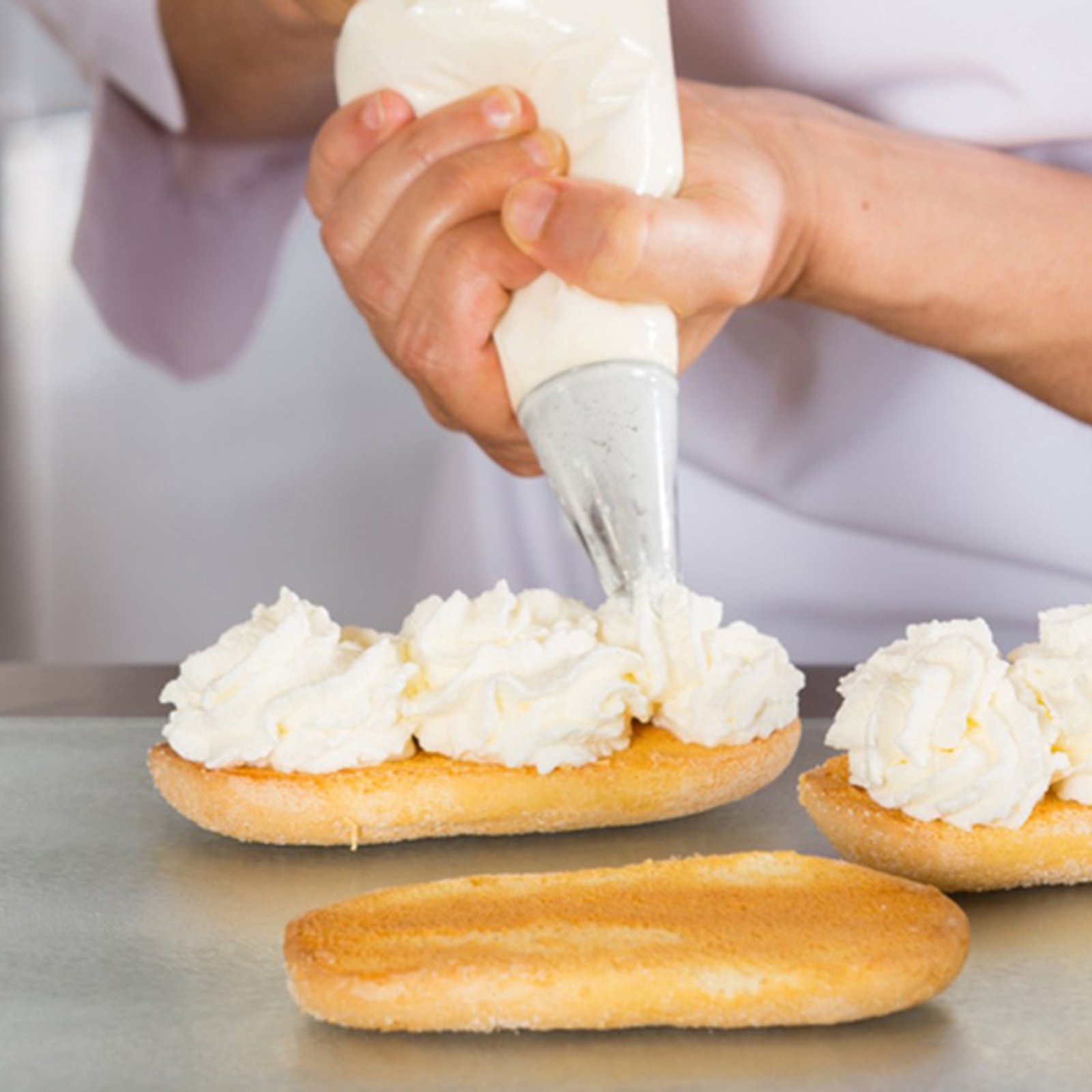 Ma crème fouettée sans lactose est sensationnelle... maintenant plus de raison de se priver!