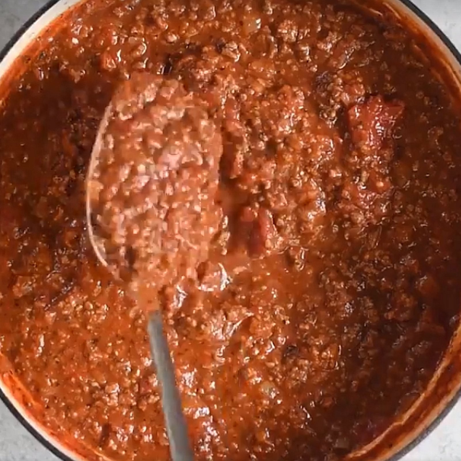 Une savoureuse sauce à spaghetti super facile à préparer