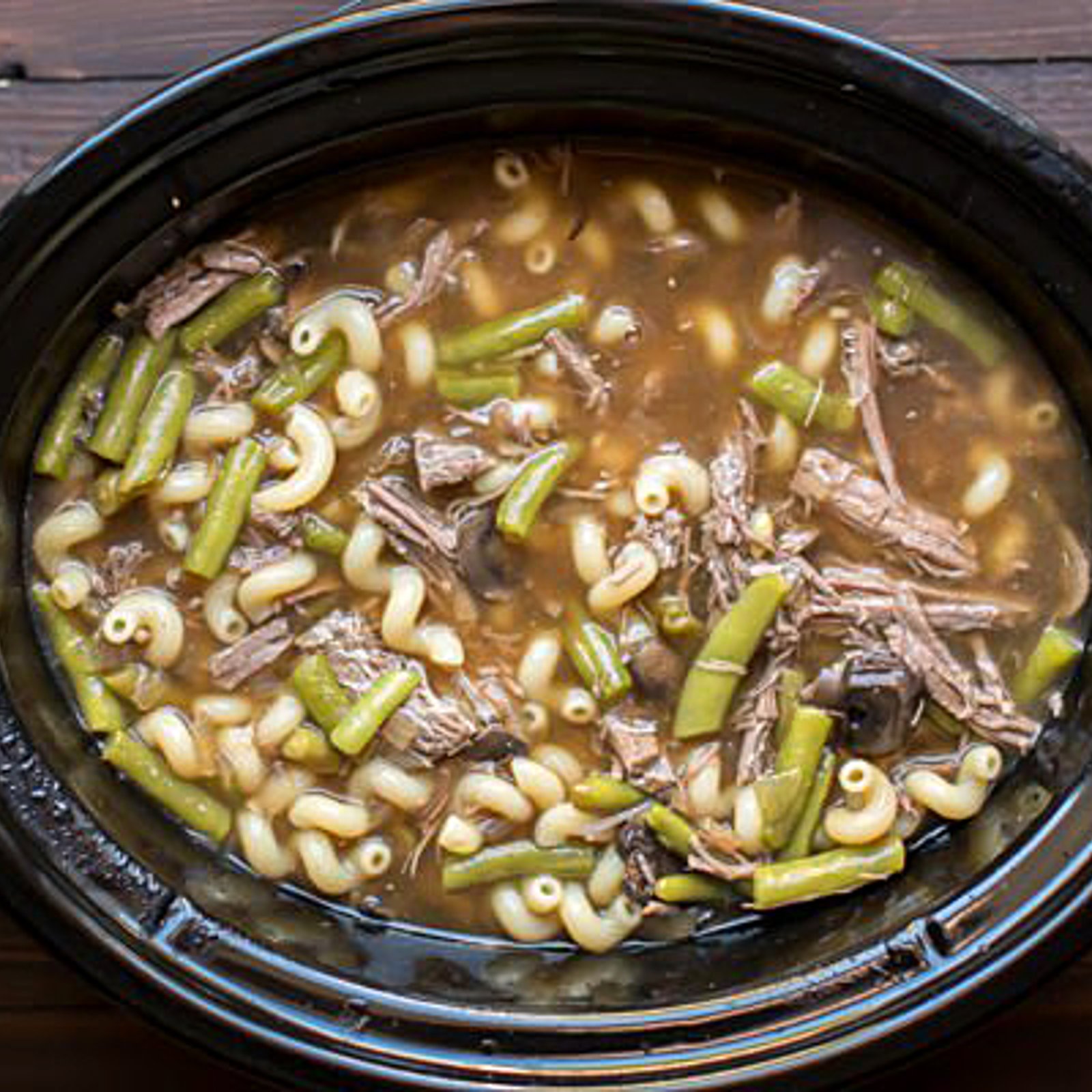 Cette soupe n’a rien de banal ! Les légumes s’imprègnent des saveurs du bœuf, c'est délicieux !