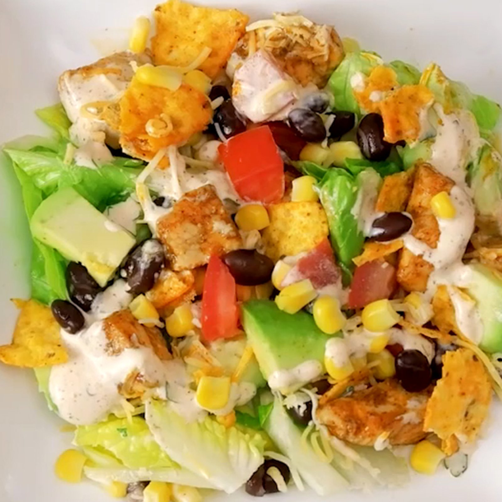 Salade mexicaine au poulet débordante de saveurs