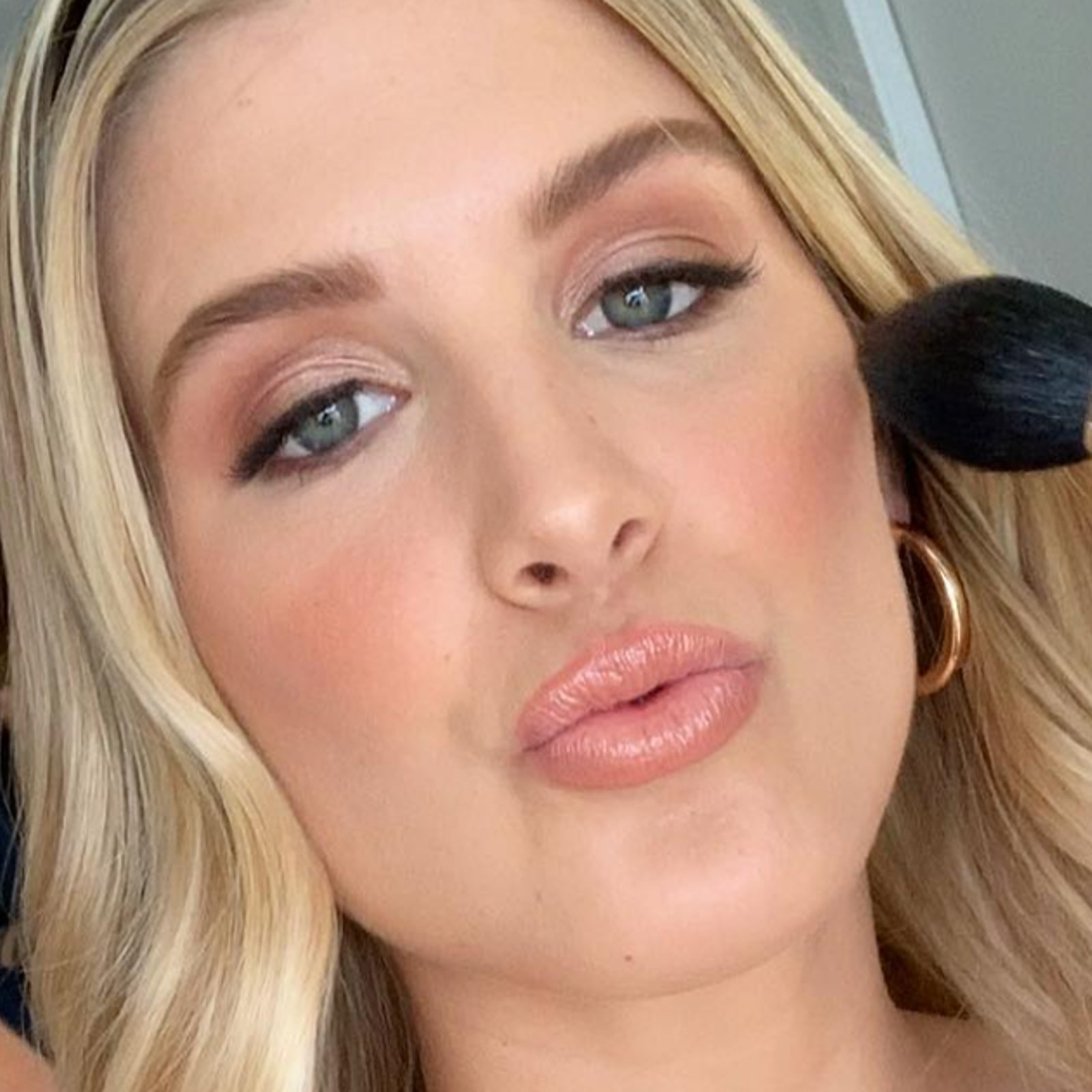 Eugenie Bouchard fait montrer la température dans un costume d'Halloween complètement inattendu