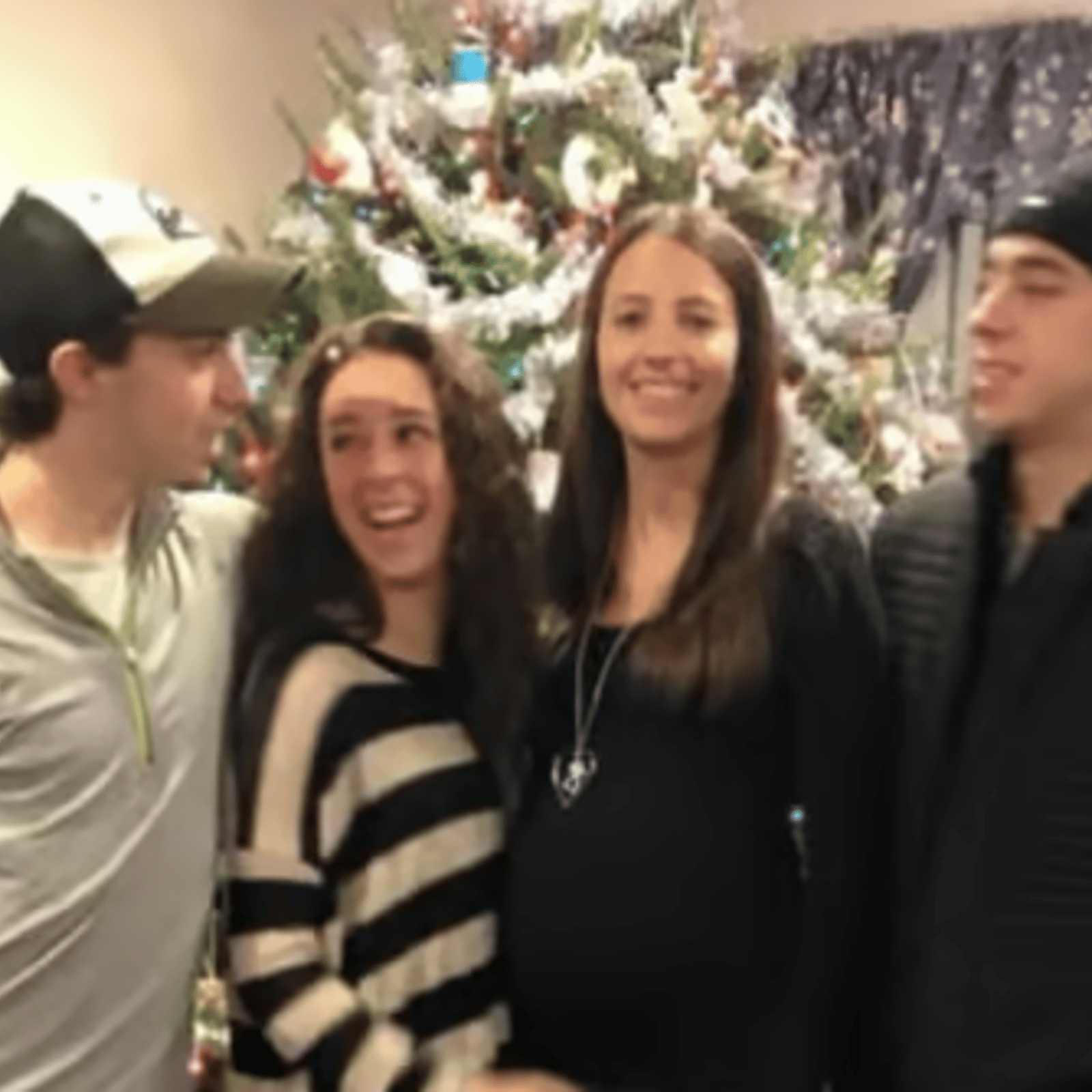 La famille Gaudreau se remémore Johnny et Matthew en ce temps des fêtes