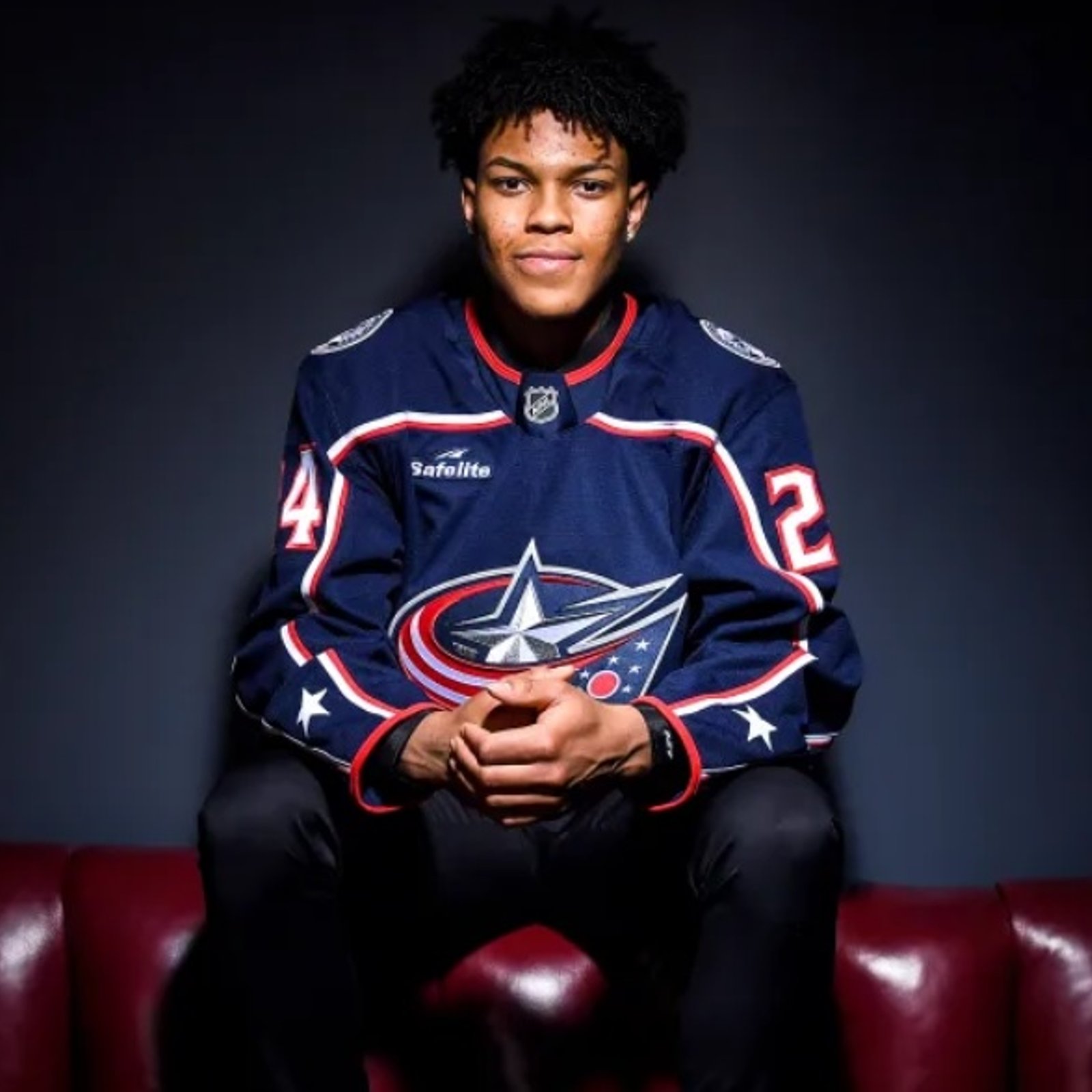 Les Blue Jackets annoncent que Cayden Lindstrom doit être opéré