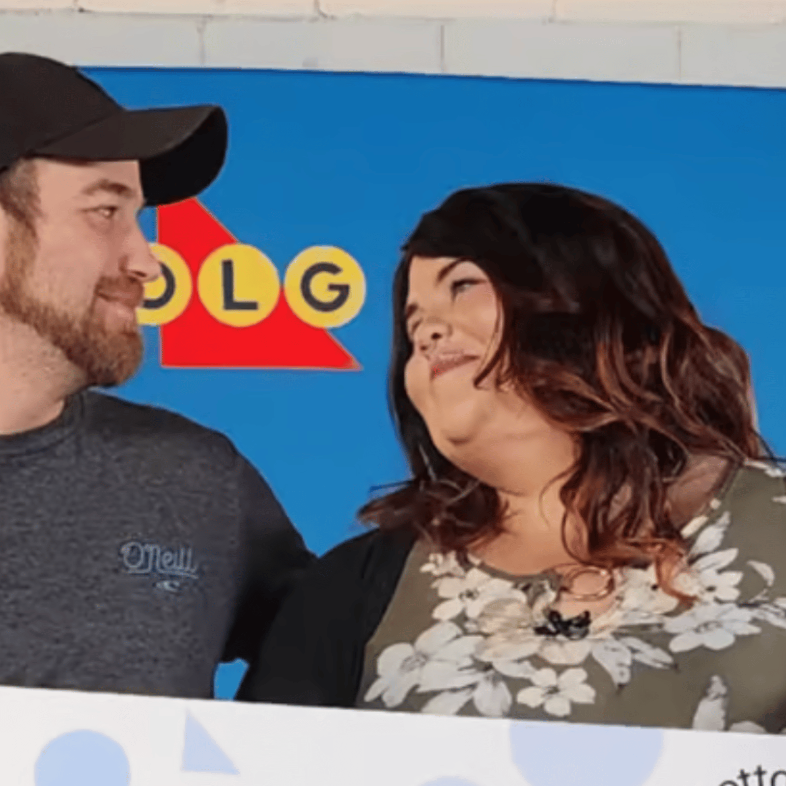 Un couple qui vient d'avoir un bébé remporte 70 millions au Lotto Max