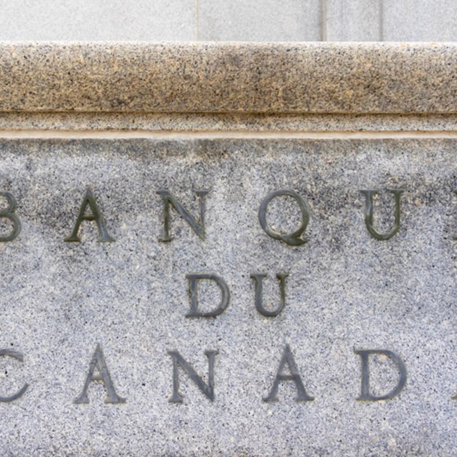 La Banque du Canada annonce sa plus importante baisse du taux direction depuis très longtemps