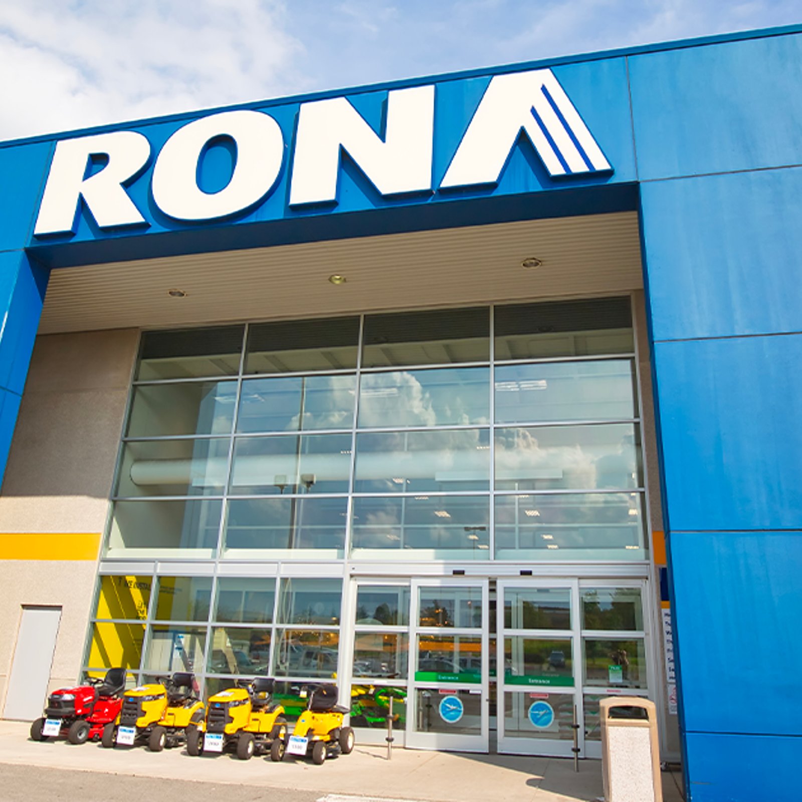 RONA dans l'eau chaude après une publicité jugée offensante