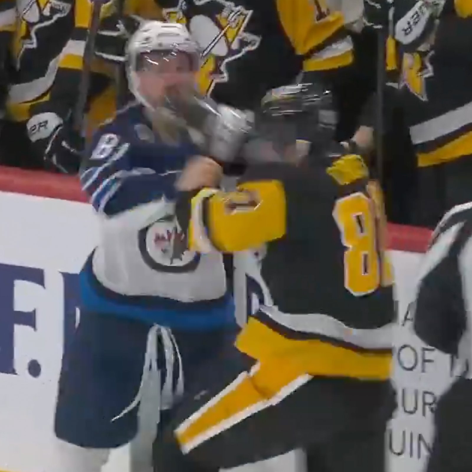 Sidney Crosby snaps and drops the gloves with Kyle Connor!