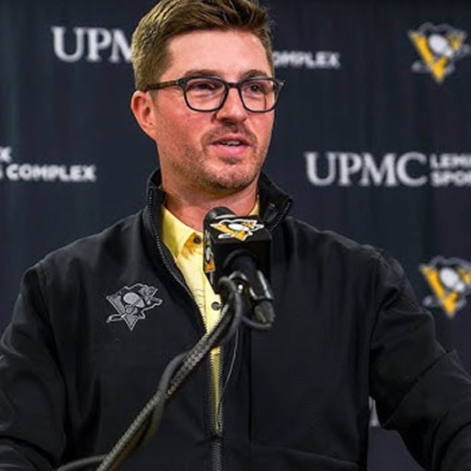 Kyle Dubas' grandma calls out Penguins and her grandson on social media!