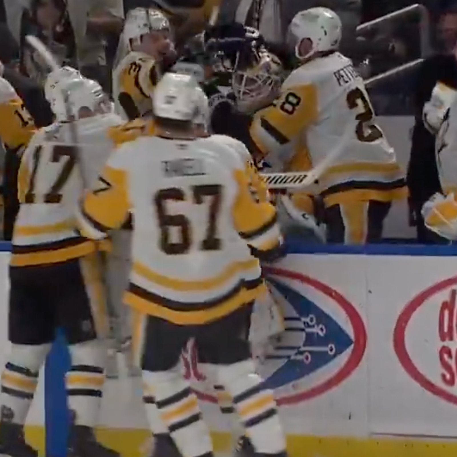 Penguins' Alex Nedeljkovic scores epic goalie goal! 