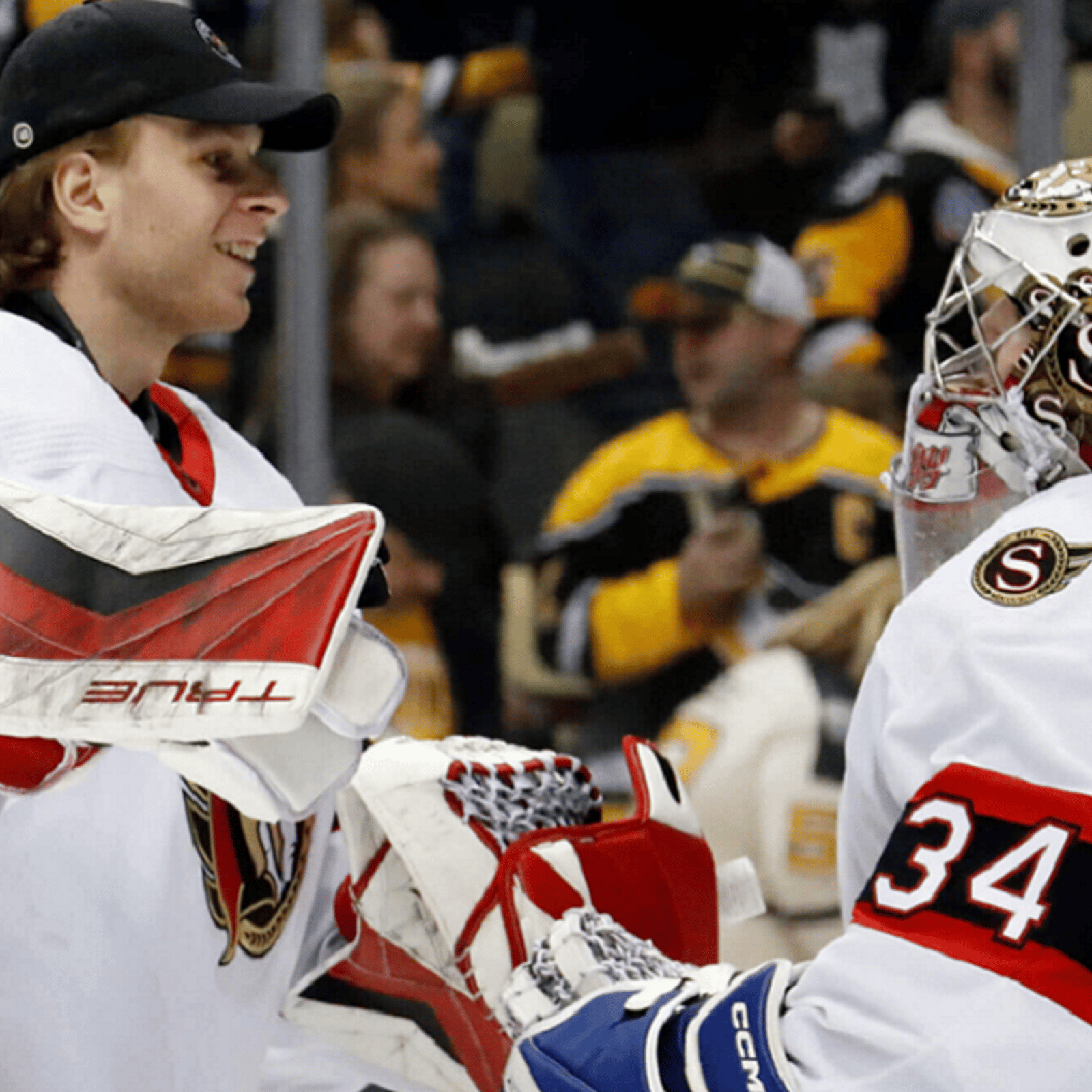 Vancouver Canucks add another goalie on Sunday night.