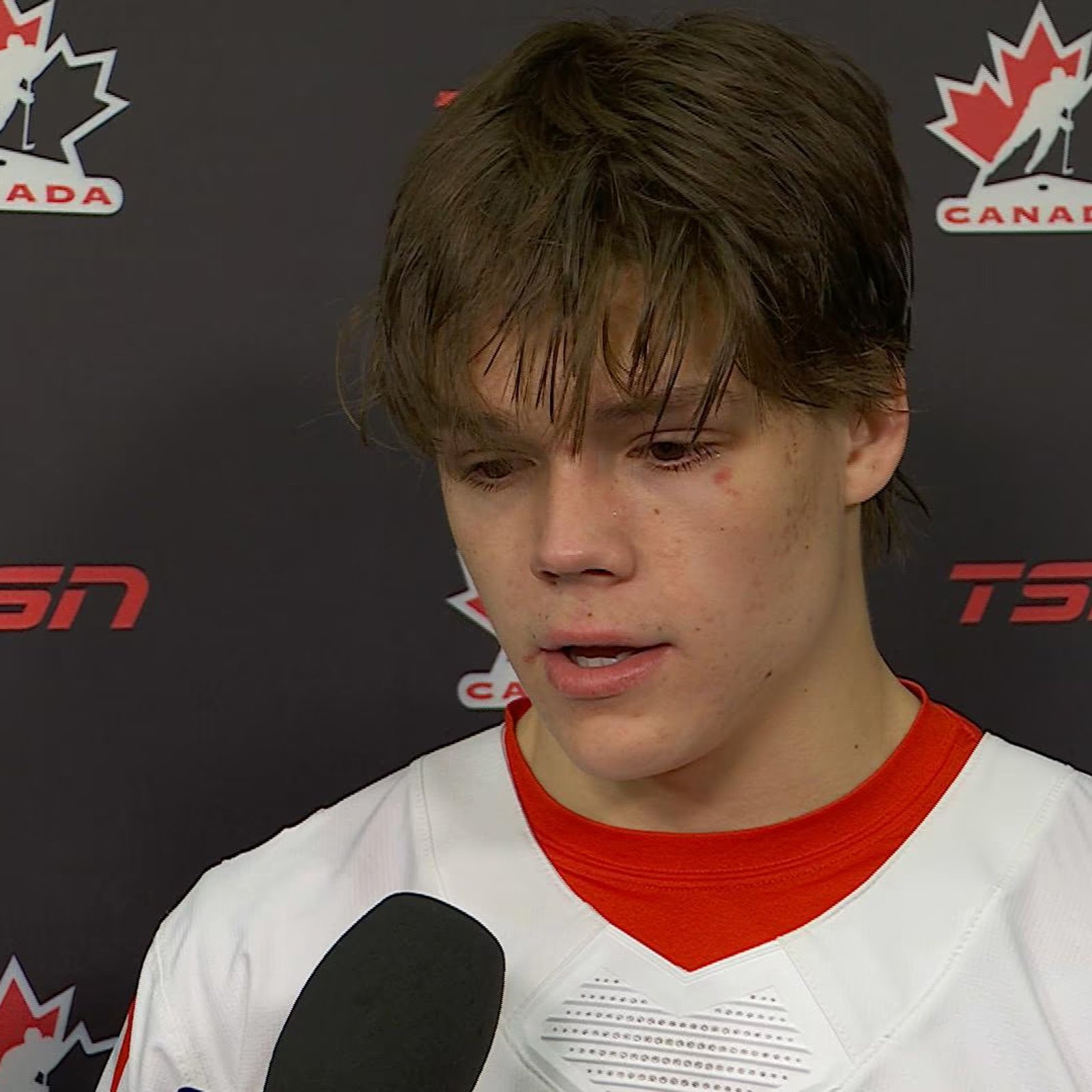 Insider addresses rumours that Leafs have given up on Easton Cowan after poor WJC performance