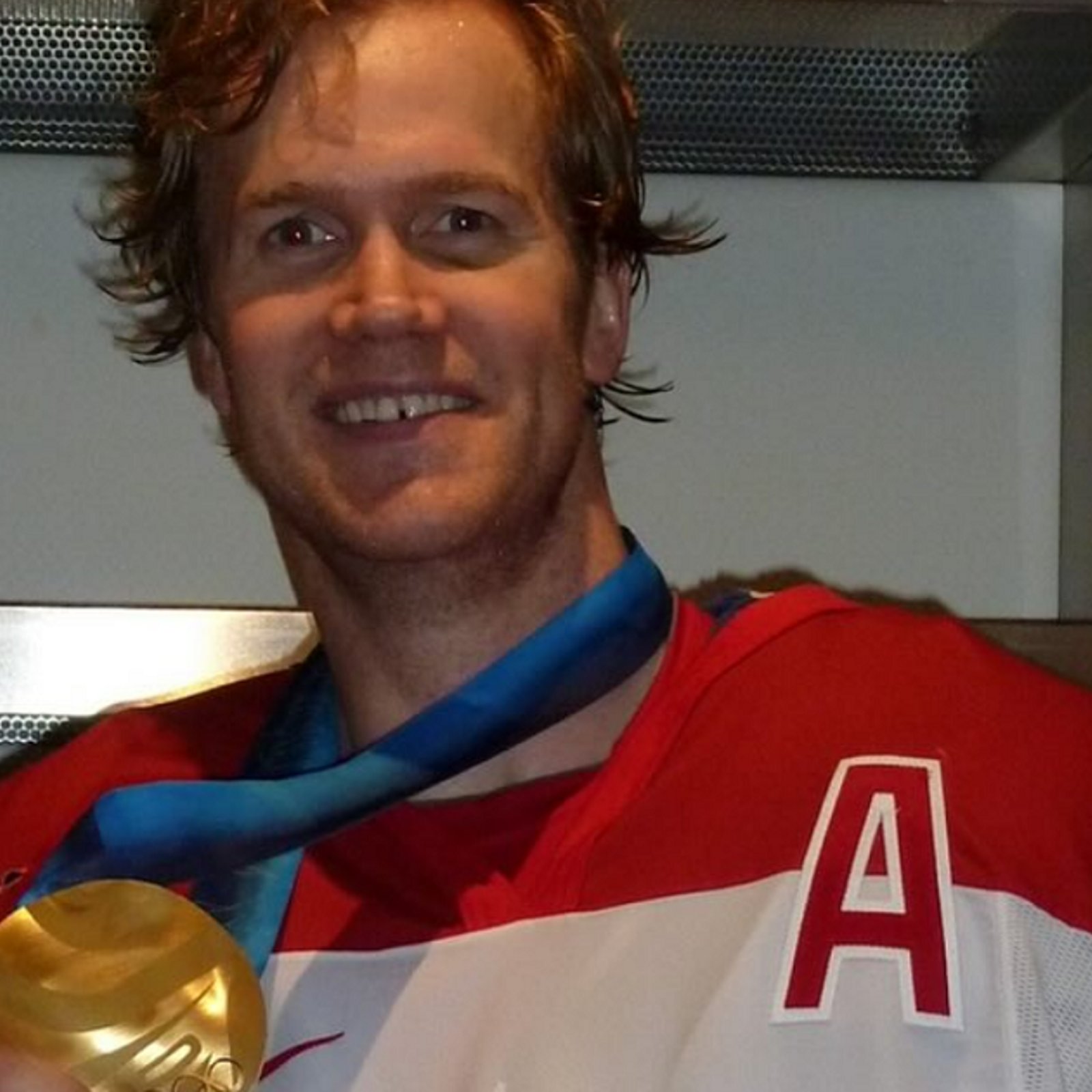 Chris Pronger calls out Hockey Canada after debacle at WJC.