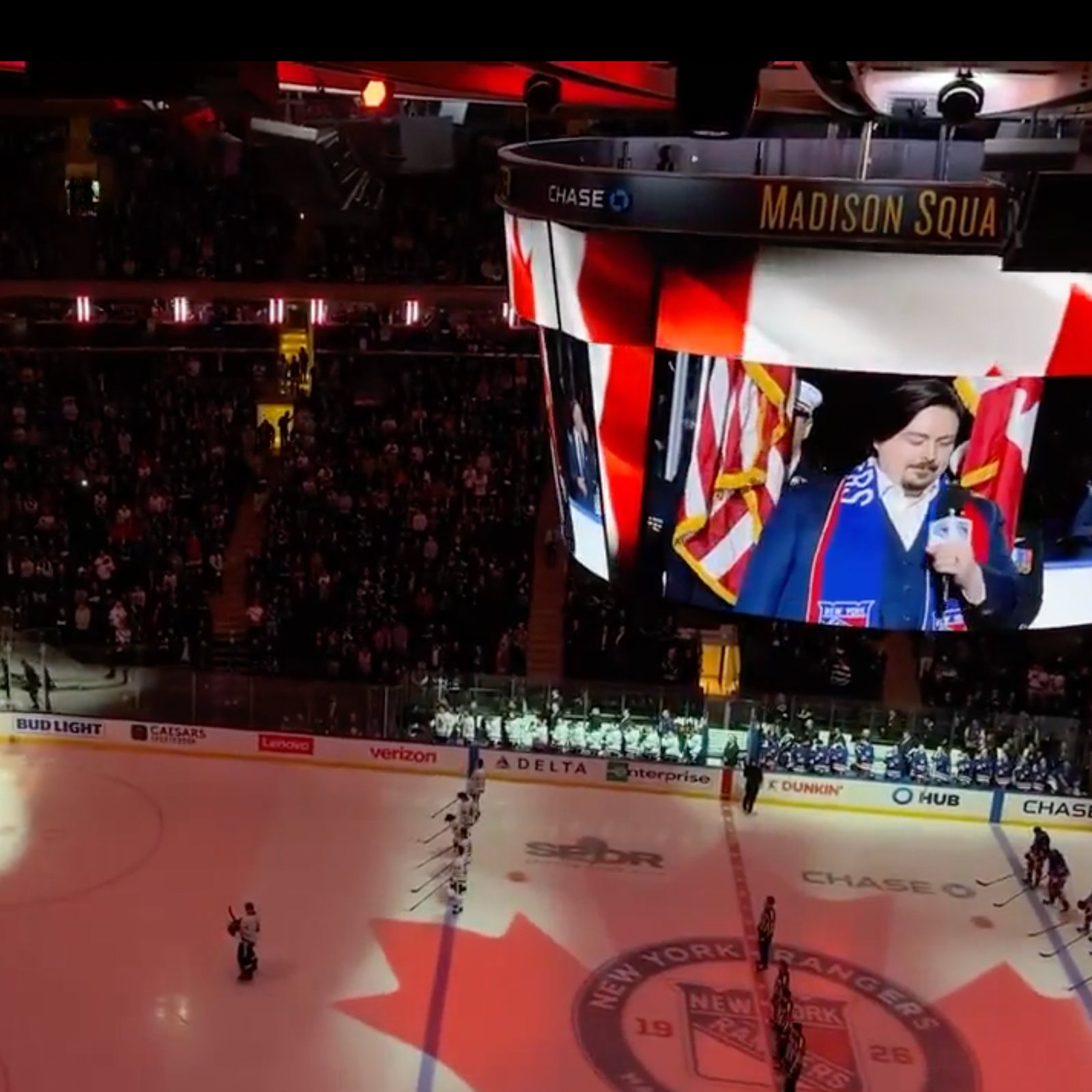 Loud boos erupt in New York during Canadian anthem on Friday night